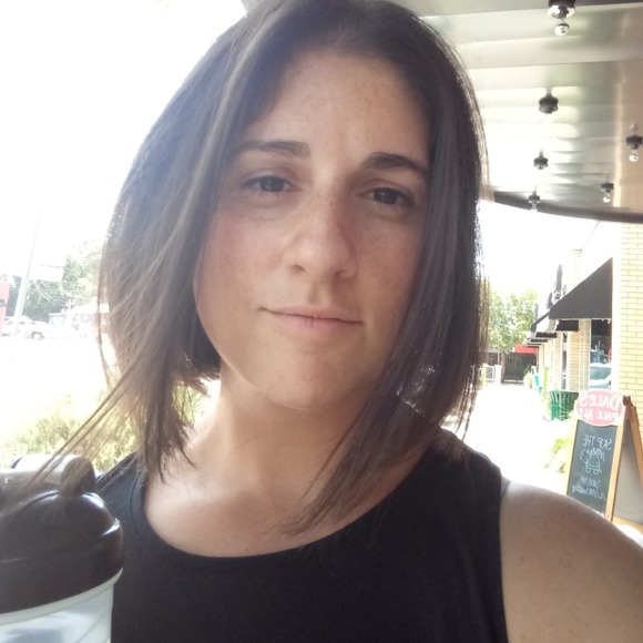 Meet your Posher, Leah - Picture 1 of 1